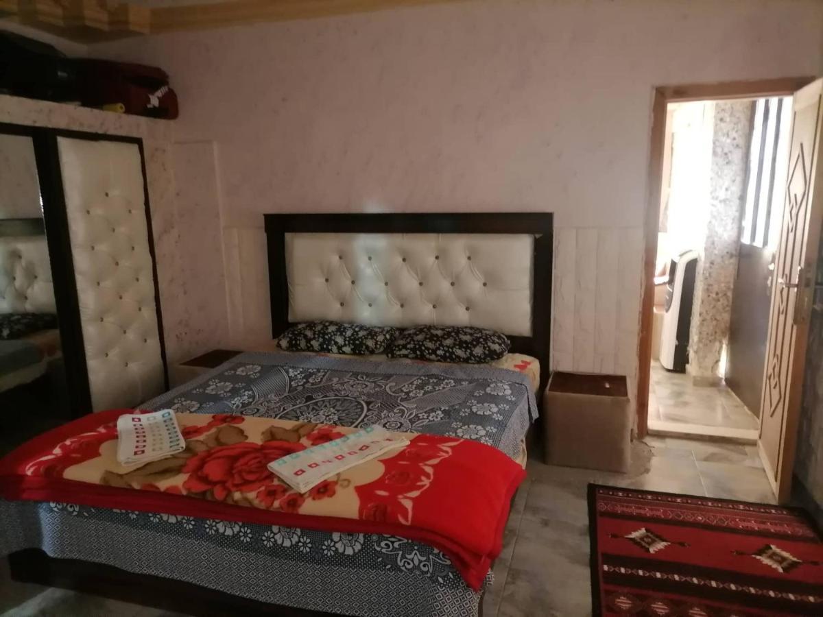 Guest House Hazem Al Azraq ash Shamali Exterior foto